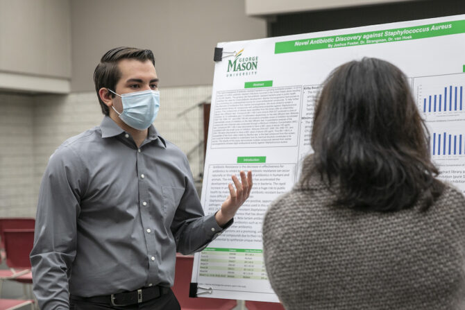 Biology Research Semester gets undergraduates back in the labs