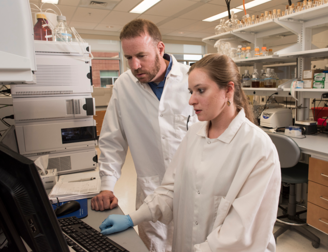 Researchers create test that detects COVID in breath