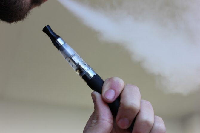 New study of adolescents and young adults reveals that cognitive disabilities and major depressive episodes increase the risk of nicotine vaping